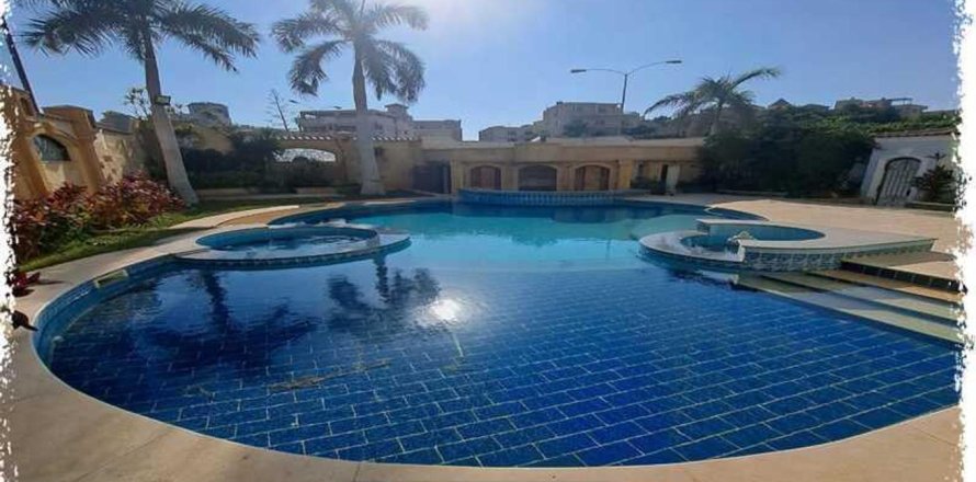 8 bedrooms Villa in Al Gharbeyah, Vietnam No. 38149
