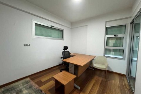 3 bedrooms Penthouse in Limassol, Cyprus No. 40998 9