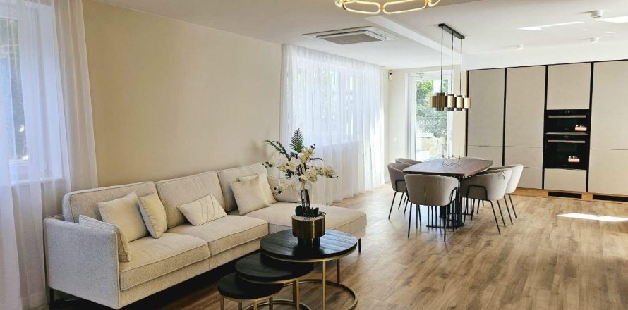 4 bedrooms Villa in Calpe, Spain No. 116659