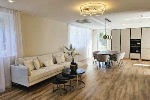 4 bedrooms Villa in Nam Ma, Vietnam No. 116659 1