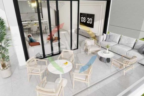 3 bedrooms Penthouse in Limassol, Cyprus No. 83324 8