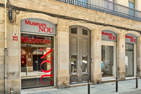 20 dormitorios Commercial property en Barcelona, Spain No. 110837