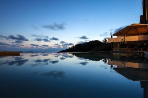 3 bedrooms Villa on the Chaweng Beach, Thailand No. 95965 4