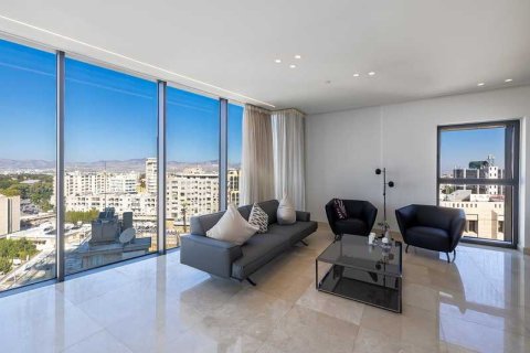 2 bedrooms Apartment in Nicosia, Cyprus No. 73935 2