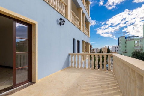 2 dormitorios Apartment en Limassol, Cyprus No. 79763 8