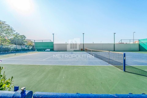 Вилла с 6 спальнями в Hoang Van Thu, Вьетнам №94443 24