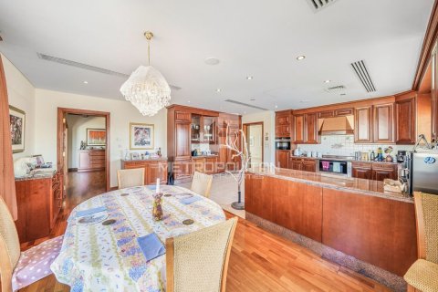 Вилла с 6 спальнями в Hoang Van Thu, Вьетнам №94443 5