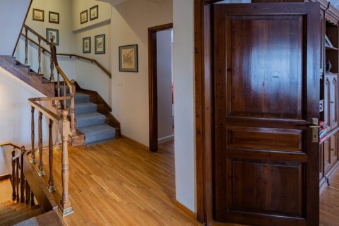 4 bedrooms Villa in Thermaic Gulf, Greece No. 55078 8