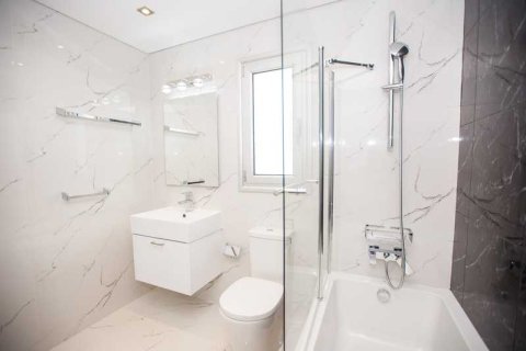 4 bedrooms House in Agios Tychonas, Cyprus No. 30998 4