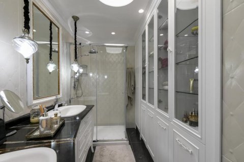 4 bedrooms Villa in Limassol, Cyprus No. 105474 13