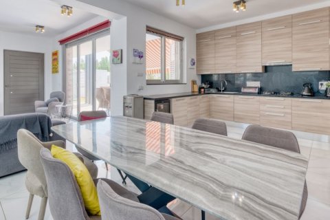 3 bedrooms Villa in Famagusta, Cyprus No. 36757 5