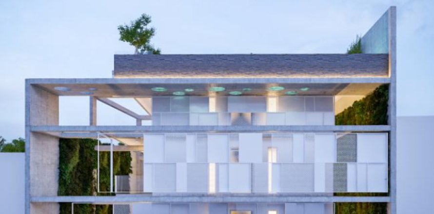 3 bedrooms Apartment in Paphos, Cyprus No. 106207