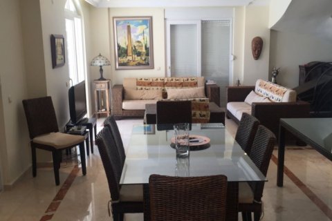 4 bedrooms Villa in Cai Rang, Vietnam No. 14181 4