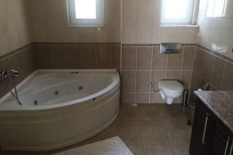 4 bedrooms Villa in Cai Rang, Vietnam No. 14181 21