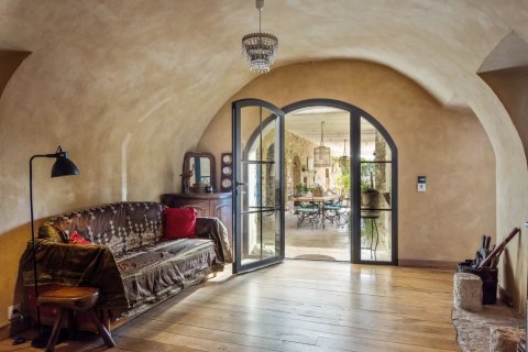 6 bedrooms Villa in La Colle-sur-Loup, France No. 99754 8