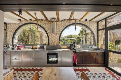 6 bedrooms Villa in La Colle-sur-Loup, France No. 99754 10