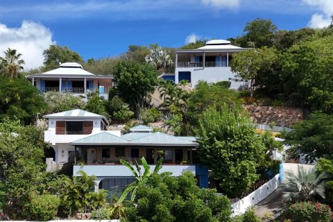 4 bedrooms Villa in English Harbor, Antigua and Barbuda No. 71516 3