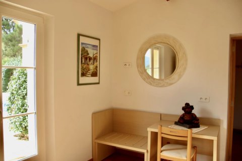 4 dormitorios Villa en Le Plan-de-la-Tour, France No. 69031 26