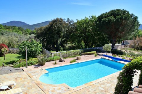 4 dormitorios Villa en Le Plan-de-la-Tour, France No. 69031 29