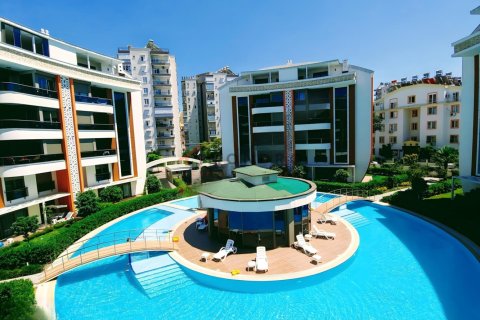 Квартира с 4 спальнями в Коньяалты, Турция №127974