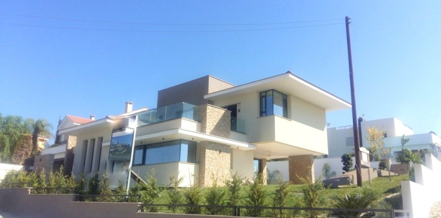 3 dormitorios Villa en Limassol, Cyprus No. 105742