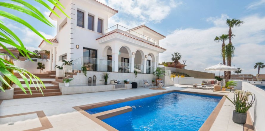 3 dormitorios Villa en Ciudad Quesada, Spain No. 112416
