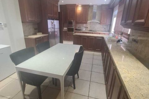 4 chambres House à Mesa Geitonia, Cyprus No. 74499 14