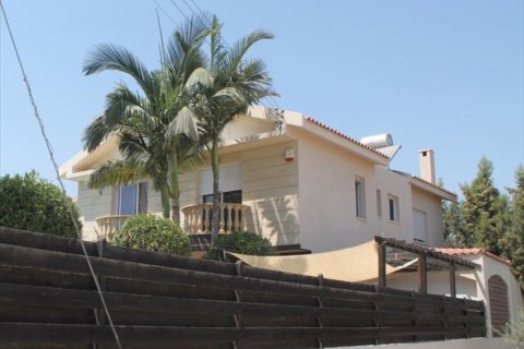 4 bedrooms Villa in Limassol, Cyprus No. 105830 3