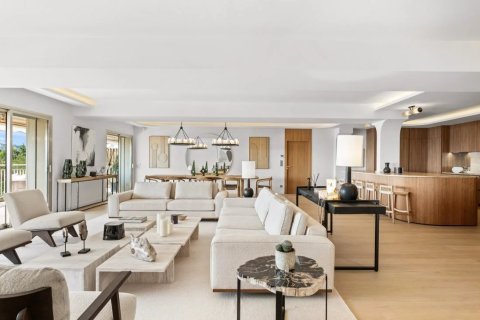 4 dormitorios Apartment en Cannes, France No. 84040 3