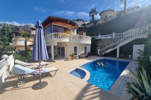 5 rooms Apartment in Kargicak, Turkey No. 21463