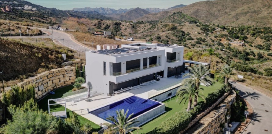 5 dormitorios Villa en Mijas, Spain No. 122124