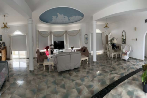 6 bedrooms House in Tala, Cyprus No. 29812 7