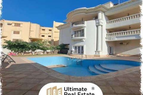 8 bedrooms Villa in Al Gharbeyah, Vietnam No. 38135 1