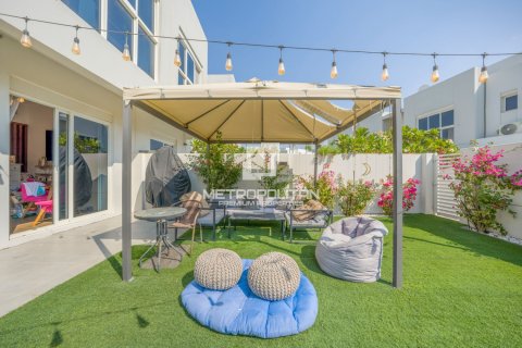 3 bedrooms Townhouse in Thach Ban, Vietnam No. 87102 2