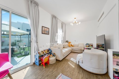 3 bedrooms Townhouse in Thach Ban, Vietnam No. 87102 5