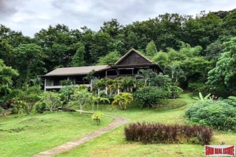 4 bedrooms Villa in Phang Nga, Thailand No. 96709 1