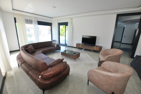 6 bedrooms Villa in Lien Chieu, Vietnam No. 14404 4