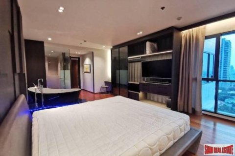 2 bedrooms Apartment in Bangkok, Thailand No. 96165 7