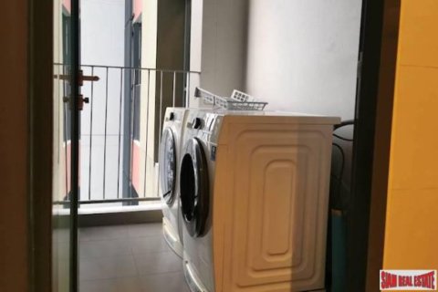 2 bedrooms Apartment in Bangkok, Thailand No. 96165 10