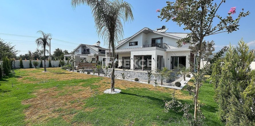 3 bedrooms Villa in Fethiye, Turkey No. 82013