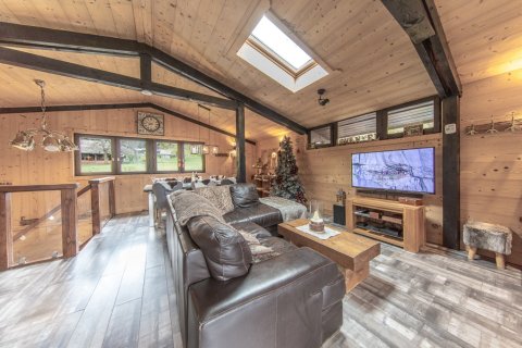 3 bedrooms House in Morzine, France No. 99646 2