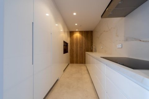4 bedrooms Apartment in Tung Chung Pho, Vietnam No. 83745 18