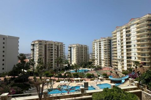 6 rooms Apartment in Mahmutlar, Turkey No. 21762