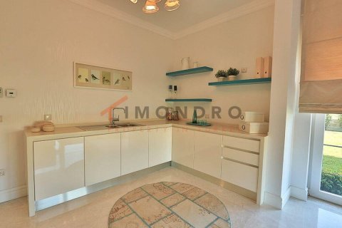 6 bedrooms Villa in An Thach Trung, Vietnam No. 17045 4