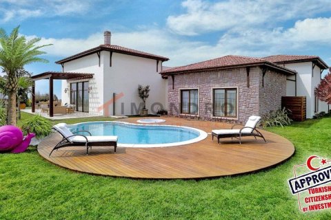 6 bedrooms Villa in An Thach Trung, Vietnam No. 17045 1