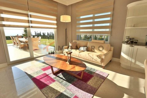 6 bedrooms Villa in An Thach Trung, Vietnam No. 17045 11