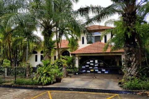 4 bedrooms House in Pattaya, Thailand No. 96902 1