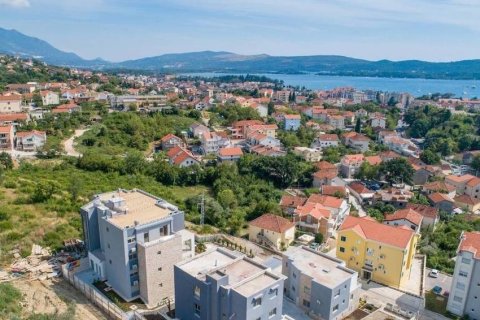 1 bedroom Apartment in Tivat, Montenegro No. 104790 6