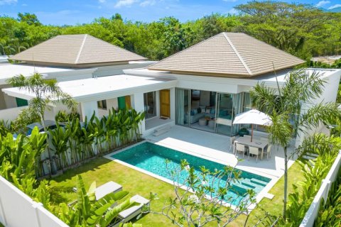 3 bedrooms Villa in Phuket, Thailand No. 96192 1