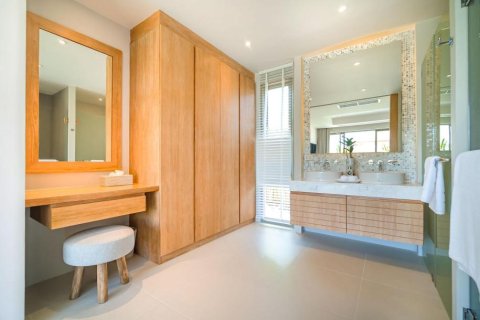 3 bedrooms Villa in Phuket, Thailand No. 96192 13